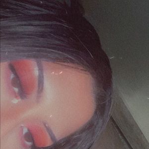 Meet your Posher, Estefany